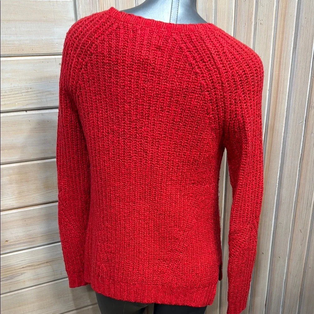 American Eagle Outfitters this vibrant